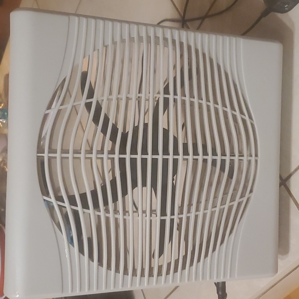 02Cool Portable Battery or Wired Desktop Camping Fan
